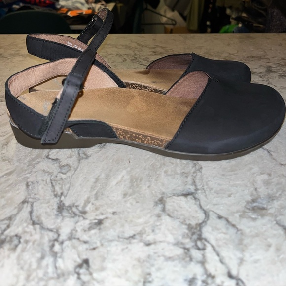 Dansko Women's Black Rowan Nubuck Leather Mary Jane Sandals Close Toe Size 39 - Picture 4 of 9